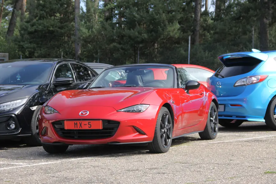 Red MX-5 op Japfest Zolder 2025